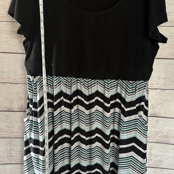 Torrid knit to woven chevron dress Plus size 3XL - Picture 5 of 6